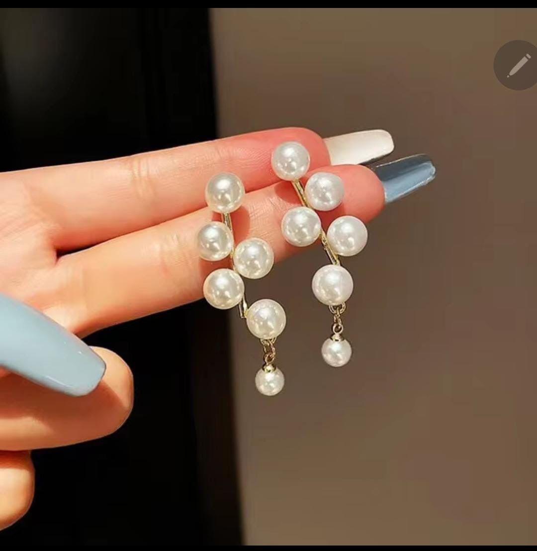 Elegant Pearl Cluster Drop Earrings-Gold Accents